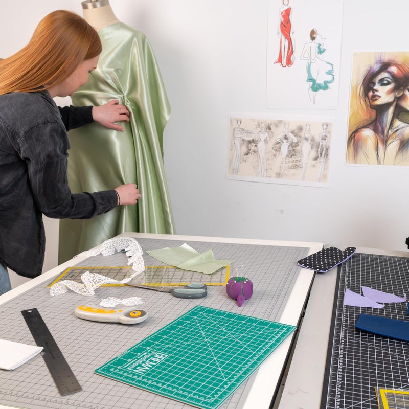 Breman Precision 18x24 Inch Self Healing Cutting Mat â€“ 2-Sided 5-Ply PVC Green/Black Cutting Mats for Crafts, Sewing, Quilting & DIY Projects with Durable Non-Slip Surface & Precise Grid Lines - Image 5